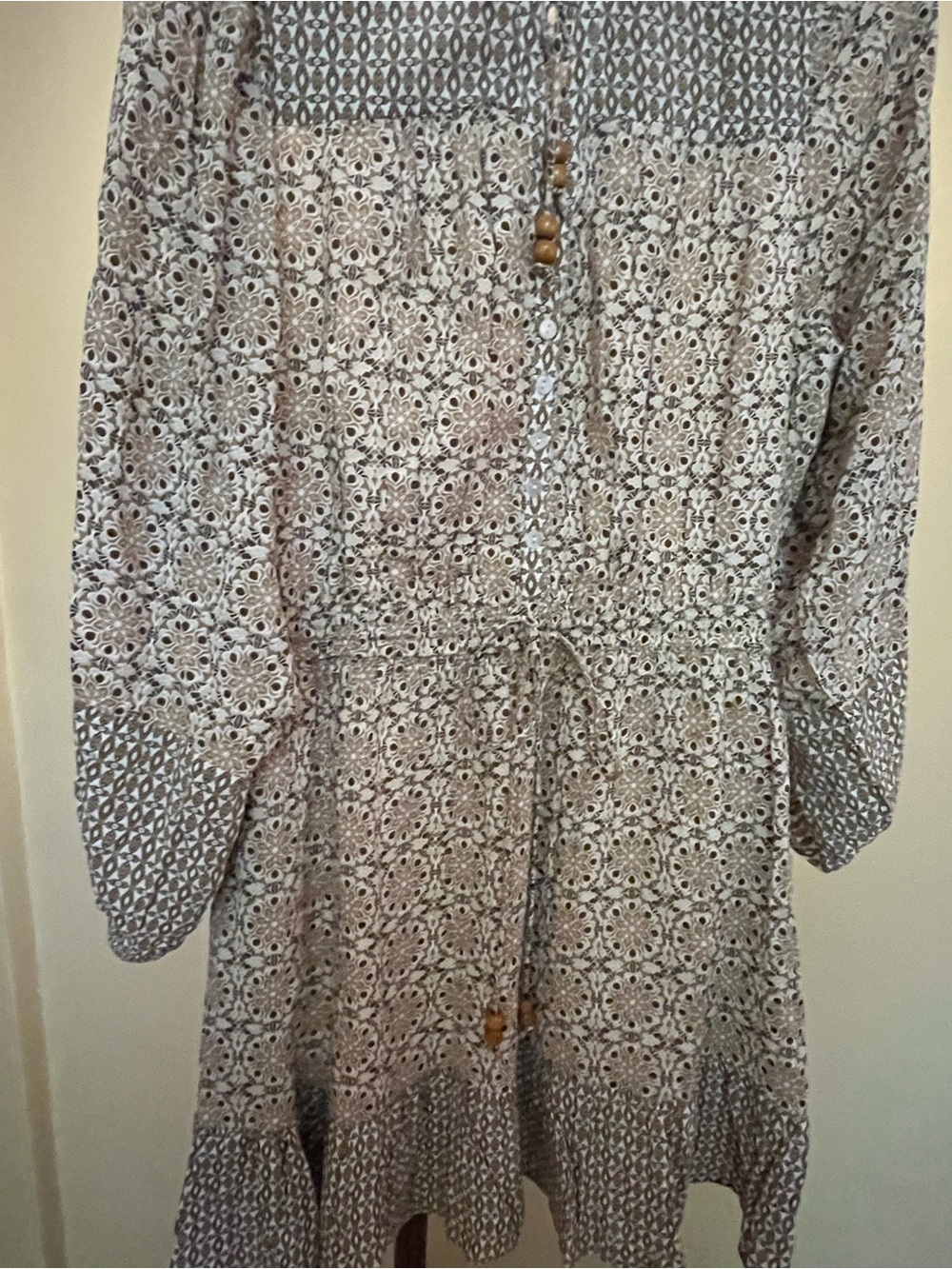 Elan Boho Tiered Printed Tunic Dress in Neutral Floral Size Large